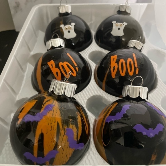 Halloween ornaments 6 bulbs to a set - Picture 8 of 9